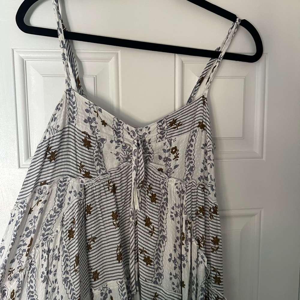 High to low maxi dress by lovestitch. Super soft fabric. New with tags - Picture 3 of 4
